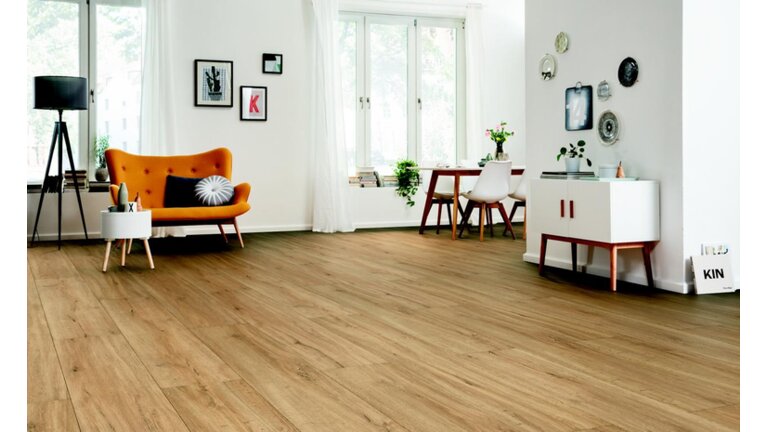 Living by HARO HydroStar, Eiche Trient Natur, verlegt in Wohn- und Esszimmer